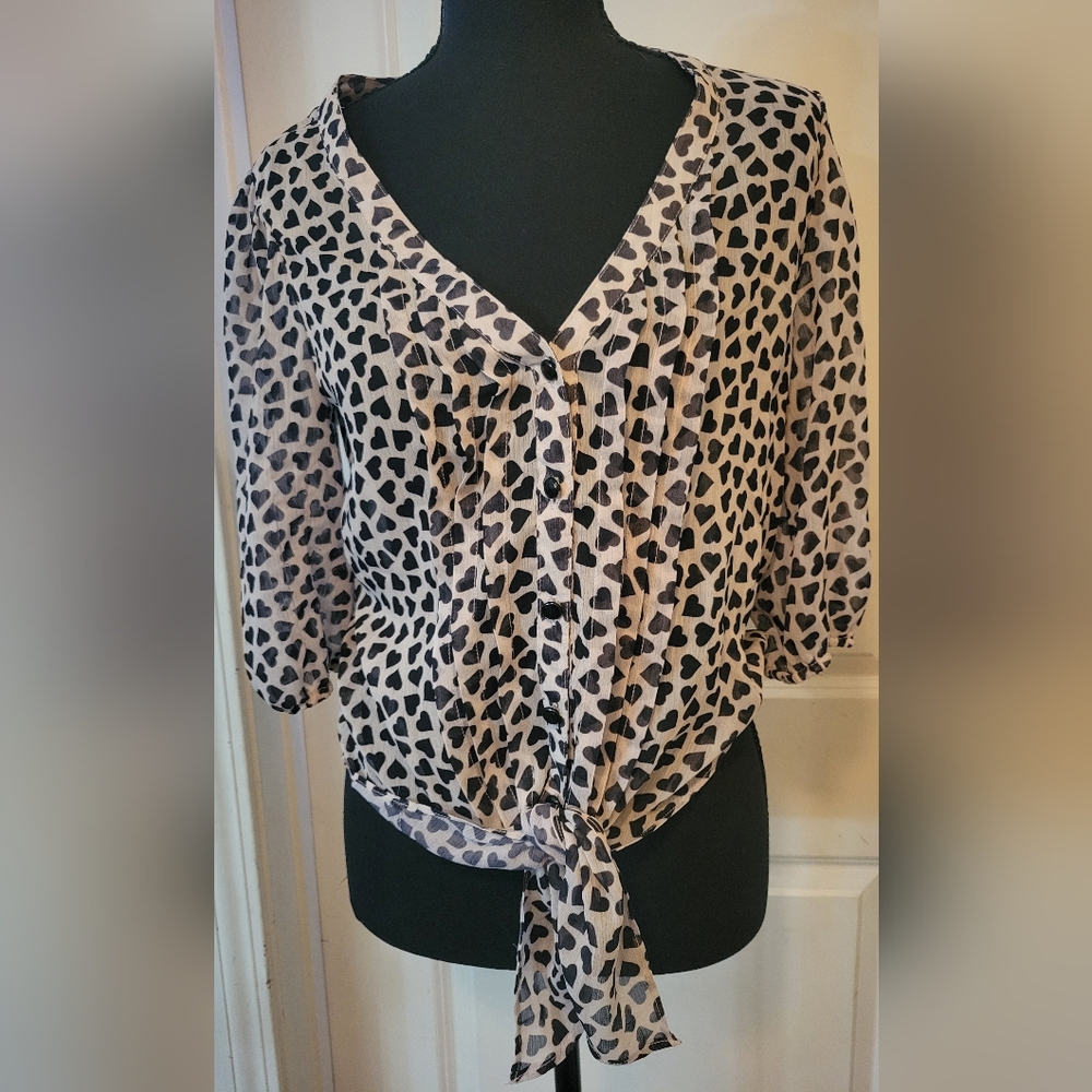women's heart-print tie-front blouse